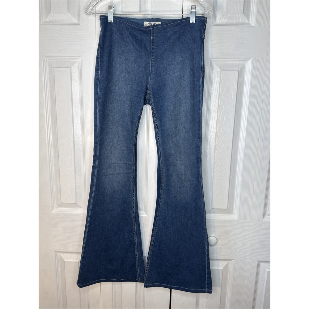 Free People Flare Jeans 27 Boho‎ Hippie Pull On Blue Stretch Denim Bell Bottom
